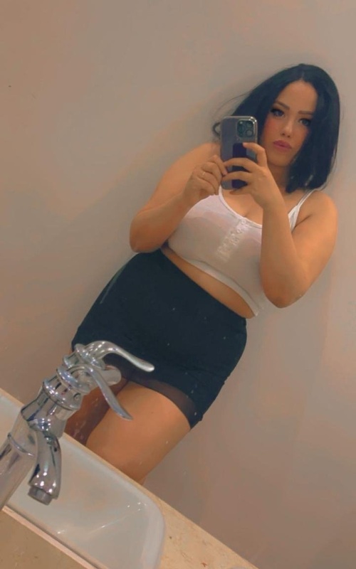 Mônica Magnética La Compañía Perfecta para Tus Momentos Inolvidables 1 Mis Fotos