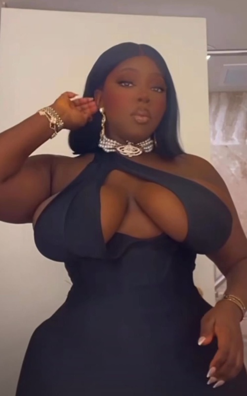 Candela Infiel te espera para vivir momentos inolvidables juntos