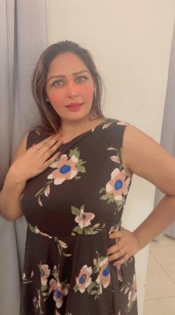 Fátima Estallido Despierta Pasiones en Cada Encuentro Irresistible 4 Fátima Estallido Despierta Pasiones en Cada Encuentro Irresistible