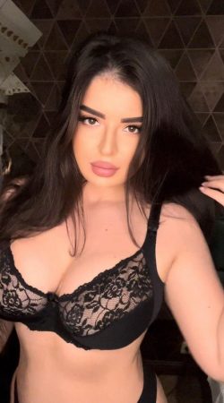 Descubre la magia de Ísis Luxúria en tus noches 5 Descubre la magia de Ísis Luxúria en tus noches